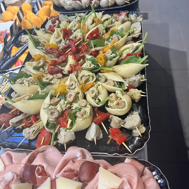 Plateaux apéro italiens à Bordeaux : la tendance 2026 pour vos événements