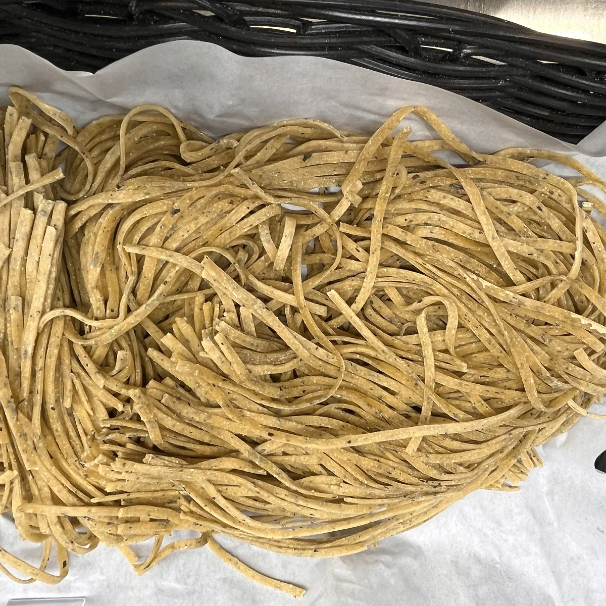 Tagliatelles ail et Basilic 